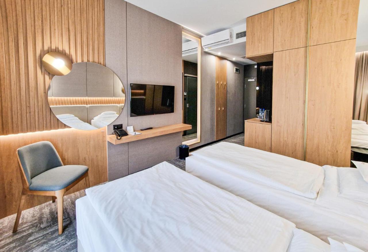 Hotel Arkas Прушкув Экстерьер фото